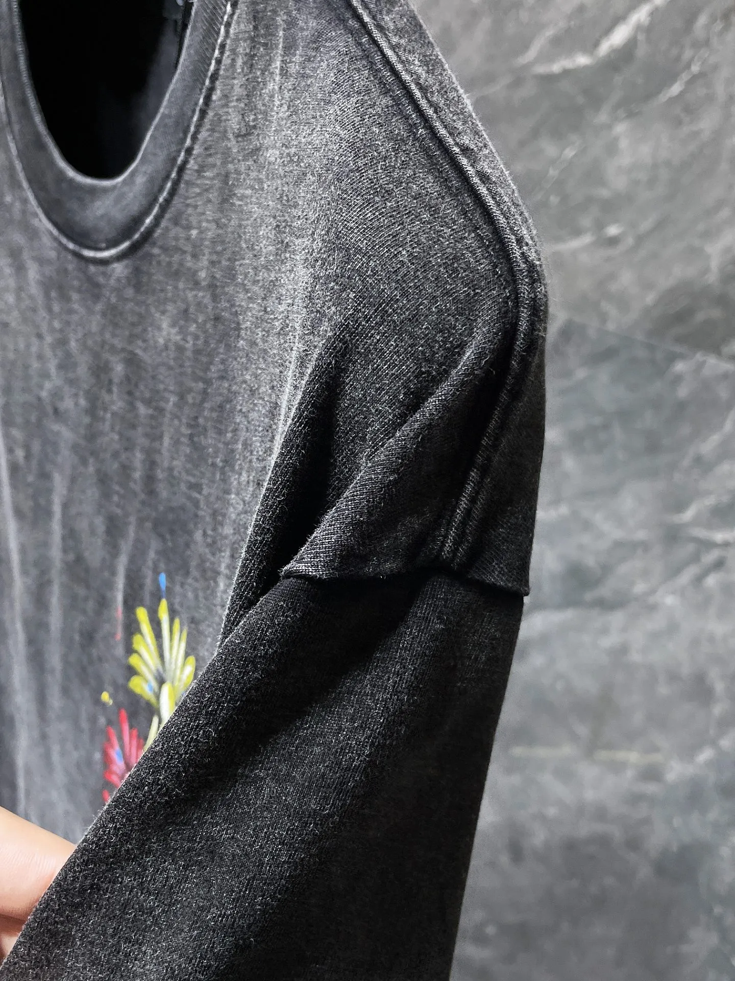 P184 New Chrome Hearts 25ss for summer, hand-painted and washed style! High-weight, environmentally friendly, high-quality top-quality fabric 280g Crow graffiti color cross hand-painted short-sleeved counter synchronization 1:1 replica version Recommended color: black Size: S, M, L, XL